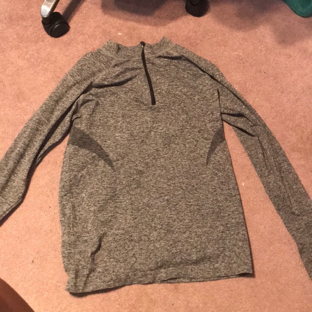 Athletic pull over